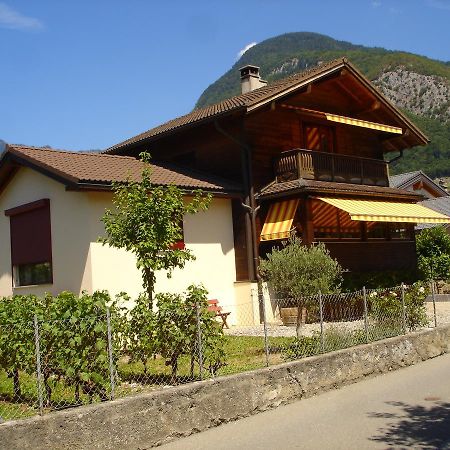Bnb Le Relais Du Chateau Aigle Exterior foto