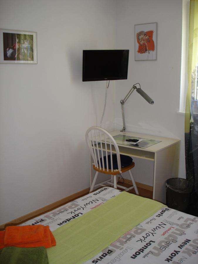 Bnb Le Relais Du Chateau Aigle Exterior foto